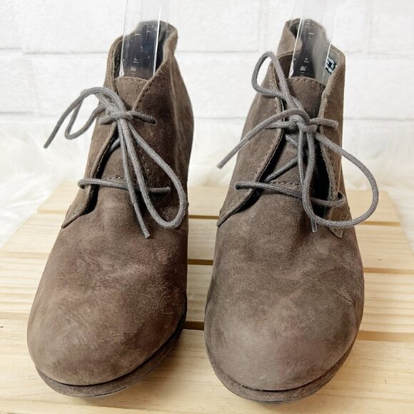 Clarks Camryn Bronte Suede Taupe Brown Wedge Ankle Boot Bootie Women's Size 9.5M - Picture 3 of 9